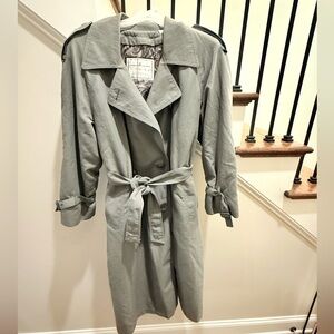 Towne by London Fog Gray/Green Trench Coat Size L